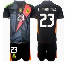 Argentyna Emiliano Martinez #23 Bramkarskie Koszulka Podstawowa dzieci Copa America 2024 Krótki Rękaw (+ krótkie spodenki)