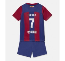 Barcelona Ferran Torres #7 Koszulka Podstawowa dzieci 2023-24 Krótki Rękaw (+ krótkie spodenki)
