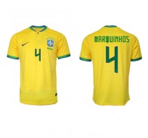 Brazil Marquinhos #4 Koszulka Podstawowa MŚ 2022 Krótki Rękaw