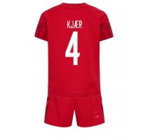 Danska Simon Kjaer #4 Koszulka Podstawowa dzieci MŚ 2022 Krótki Rękaw (+ krótkie spodenki)