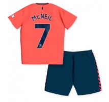 Everton Dwight McNeil #7 Koszulka Wyjazdowa dzieci 2023-24 Krótki Rękaw (+ krótkie spodenki)