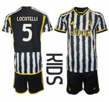 Juventus Manuel Locatelli #5 Koszulka Podstawowa dzieci 2023-24 Krótki Rękaw (+ krótkie spodenki)