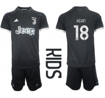 Juventus Moise Kean #18 Koszulka Trzecia dzieci 2023-24 Krótki Rękaw (+ krótkie spodenki)