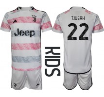 Juventus Timothy Weah #22 Koszulka Wyjazdowa dzieci 2023-24 Krótki Rękaw (+ krótkie spodenki)