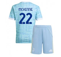 Juventus Weston McKennie #22 Koszulka Wyjazdowa dzieci 2025-26 Krótki Rękaw (+ krótkie spodenki)