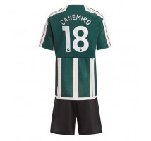 Manchester United Casemiro #18 Koszulka Wyjazdowa dzieci 2023-24 Krótki Rękaw (+ krótkie spodenki)