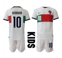 Portugal Bernardo Silva #10 Koszulka Wyjazdowa dzieci MŚ 2022 Krótki Rękaw (+ krótkie spodenki)