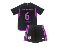Bayern Munich Joshua Kimmich #6 Koszulka Wyjazdowa dzieci 2023-24 Krótki Rękaw (+ krótkie spodenki)
