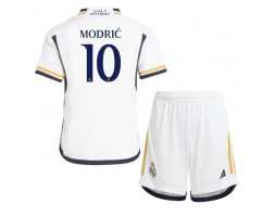 Real Madrid Luka Modric #10 Koszulka Podstawowa dzieci 2023-24 Krótki Rękaw (+ krótkie spodenki)
