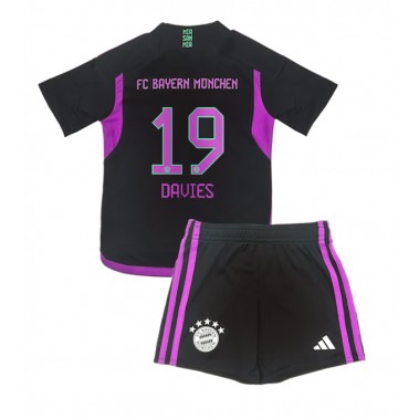 Bayern Munich Alphonso Davies #19 Koszulka Wyjazdowa dzieci 2023-24 Krótki Rękaw (+ krótkie spodenki)