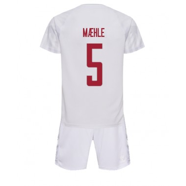 Danska Joakim Maehle #5 Koszulka Wyjazdowa dzieci MŚ 2022 Krótki Rękaw (+ krótkie spodenki)
