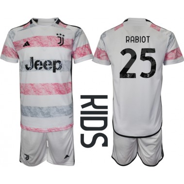 Juventus Adrien Rabiot #25 Koszulka Wyjazdowa dzieci 2023-24 Krótki Rękaw (+ krótkie spodenki)