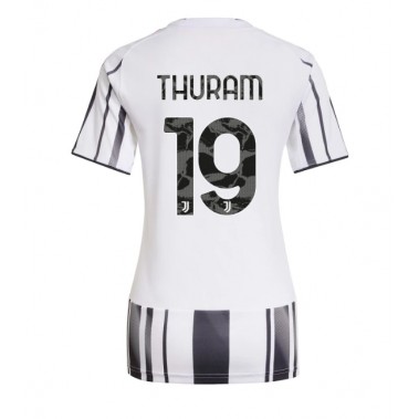 Juventus Khephren Thuram #19 Koszulka Podstawowa damskie 2025-26 Krótki Rękaw Juventus Khephren Thuram #19 Koszulka Podstawowa damskie 2025-26 Krótki Rękaw