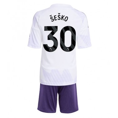 Manchester United Benjamin Sesko #30 Koszulka Wyjazdowa dzieci 2025-26 Krótki Rękaw (+ krótkie spodenki) Manchester United Benjamin Sesko #30 Koszulka Wyjazdowa dzieci 2025-26 Krótki Rękaw (+ krótkie spodenki)