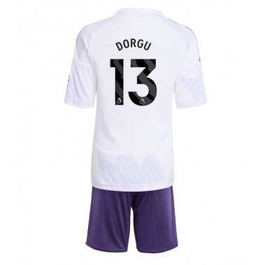 Manchester United Patrick Dorgu #13 Koszulka Wyjazdowa dzieci 2025-26 Krótki Rękaw (+ krótkie spodenki) Manchester United Patrick Dorgu #13 Koszulka Wyjazdowa dzieci 2025-26 Krótki Rękaw (+ krótkie spodenki)