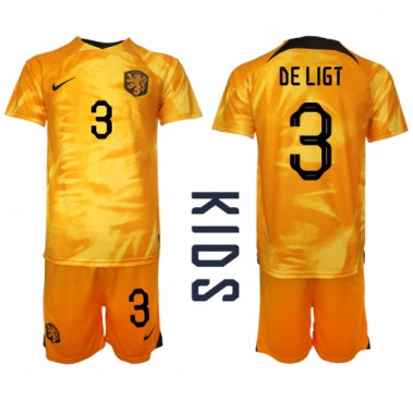 Nizozemska Matthijs de Ligt #3 Koszulka Podstawowa dzieci MŚ 2022 Krótki Rękaw (+ krótkie spodenki)