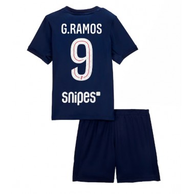 Paris Saint-Germain Goncalo Ramos #9 Koszulka Podstawowa dzieci 2025-26 Krótki Rękaw (+ krótkie spodenki) Paris Saint-Germain Goncalo Ramos #9 Koszulka Podstawowa dzieci 2025-26 Krótki Rękaw (+ krótkie spodenki)