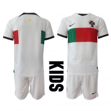 Portugal Koszulka Wyjazdowa dzieci MŚ 2022 Krótki Rękaw (+ krótkie spodenki)
