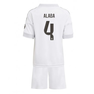 Real Madrid David Alaba #4 Koszulka Podstawowa dzieci 2025-26 Krótki Rękaw (+ krótkie spodenki) Real Madrid David Alaba #4 Koszulka Podstawowa dzieci 2025-26 Krótki Rękaw (+ krótkie spodenki)