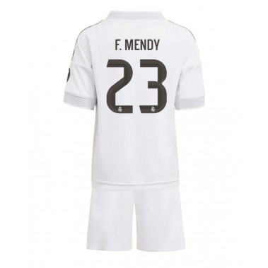 Real Madrid Ferland Mendy #23 Koszulka Podstawowa dzieci 2025-26 Krótki Rękaw (+ krótkie spodenki) Real Madrid Ferland Mendy #23 Koszulka Podstawowa dzieci 2025-26 Krótki Rękaw (+ krótkie spodenki)
